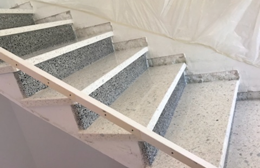 Rénovation escaliers en granito 